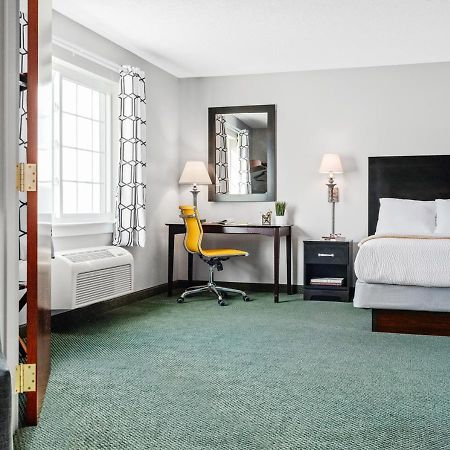 Hotel One75 Hamilton Экстерьер фото