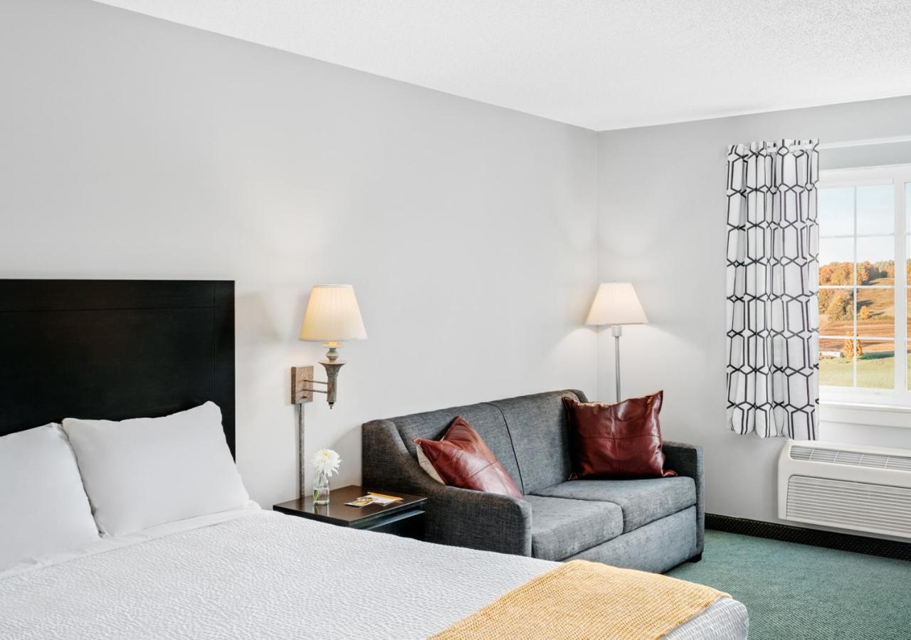 Hotel One75 Hamilton Экстерьер фото